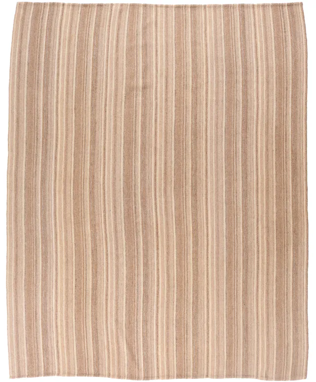 Bakhtiar Kilim, 245 × 196 cm