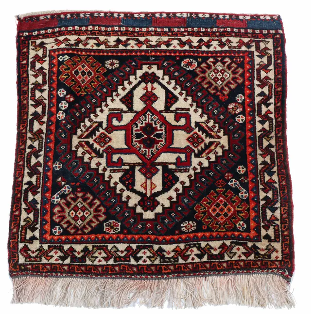 Antique Kashgai / Qashgai Rug in, 61 × 59 cm