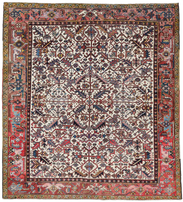 Antique Square Heriz Rug – circa 1920, 277 × 243 cm