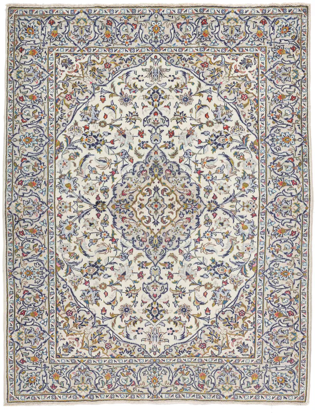 Persian Keshan/Kashan Rug in, 178 × 142 cm
