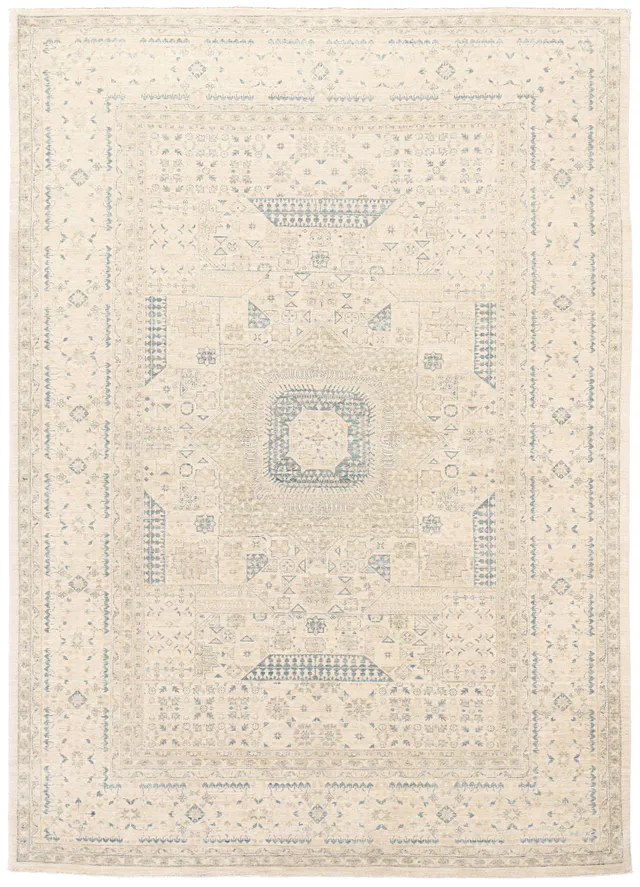 Fine Garous Ziegler design rug, 311 × 205 cm