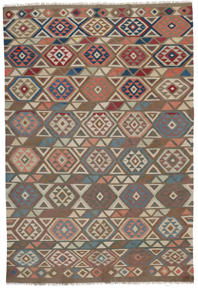 Shirvan Kilim Rug, 252 × 170 cm