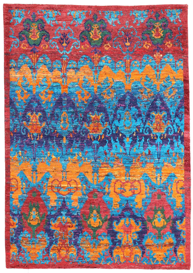 Hand-Knotted Sari Silk Rug in, 239 × 168 cm
