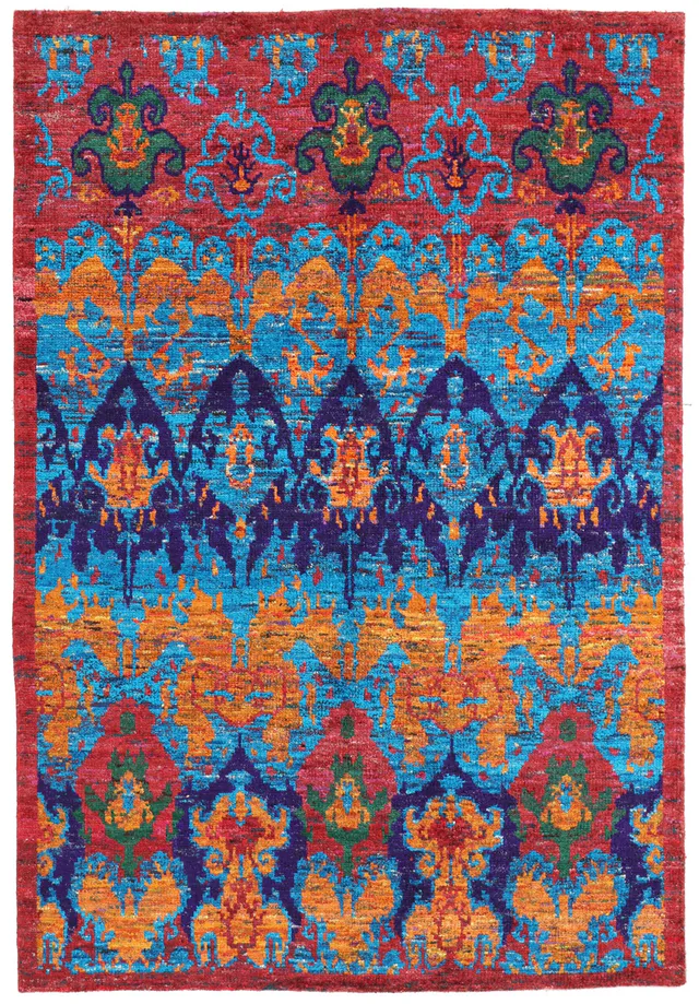Hand-Knotted Sari Silk Rug in, 245 × 167 cm