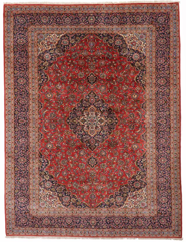 Persian Kashan / Keshan Rug in Red, 398 × 303 cm