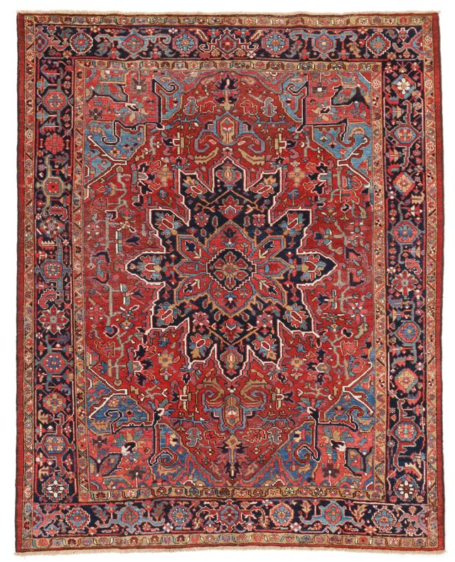 Persian Heriz Rug, 264 × 206 cm