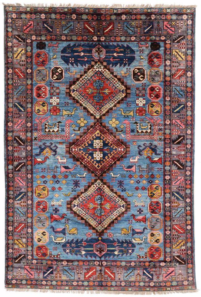 Fine Shirvan Design Rug in, 287 × 191 cm
