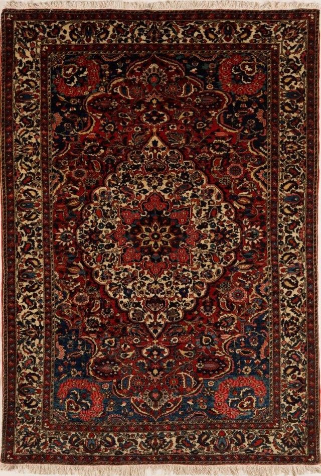 Antique Bakhtiar (Chaleshotor) Rug – circa 1910, 207 × 142 cm