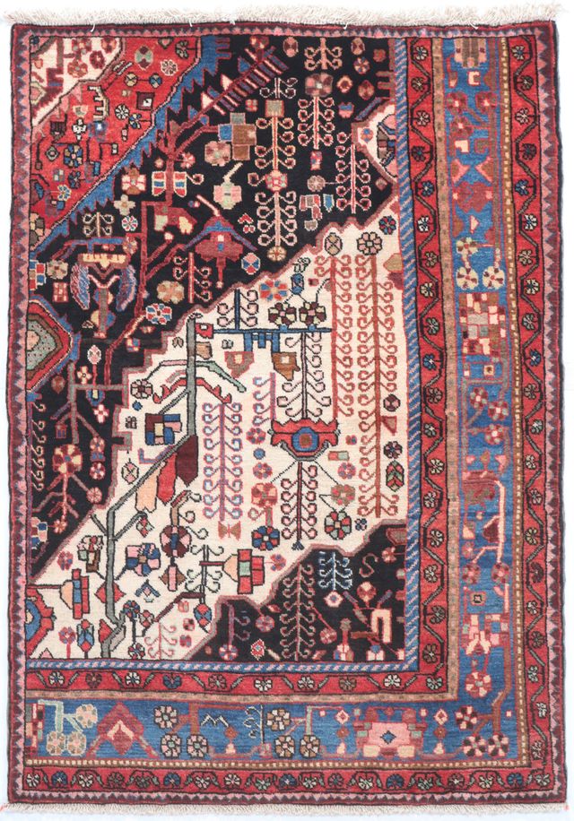 Nahavand Rug, 145 × 102 cm
