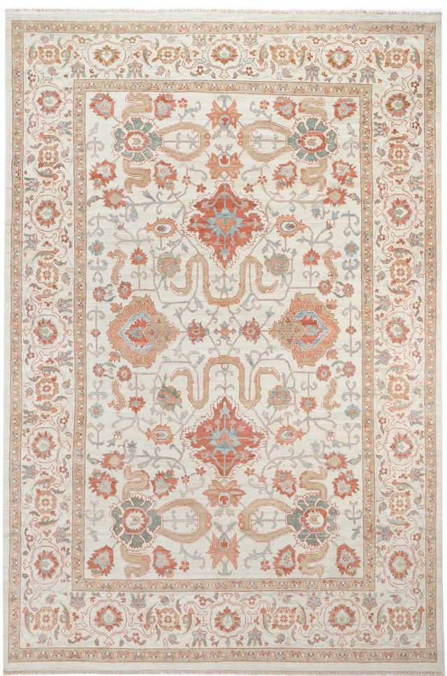 Persian Sultanabad Rug, 411 × 272 cm