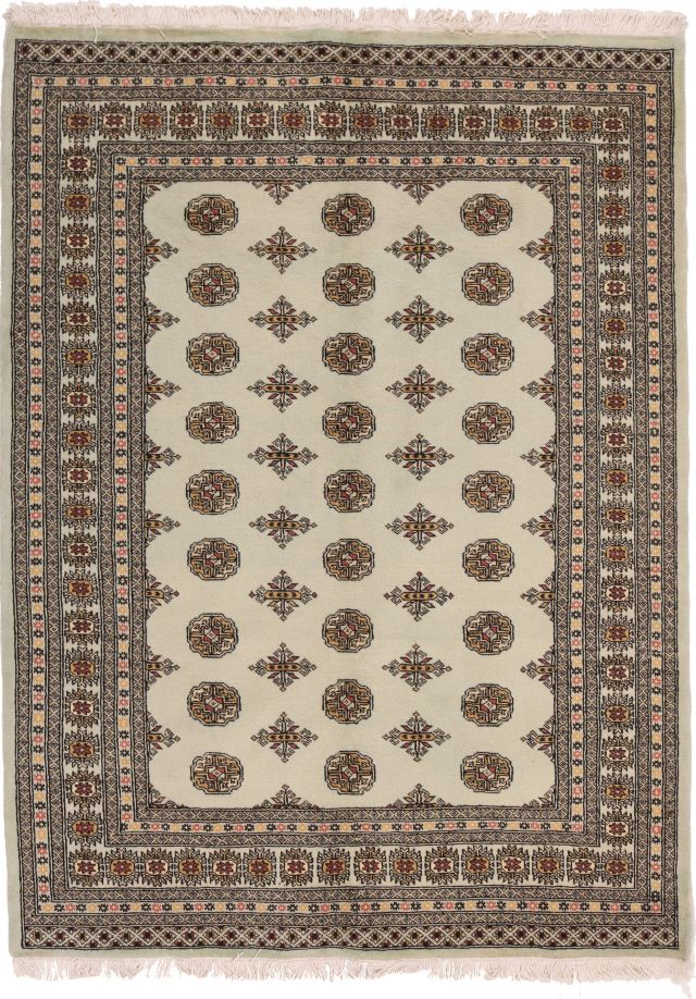 Bokhara design rug 8' – 5'5, 246 × 171 cm