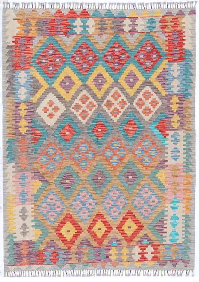 Shirvan kilim rug, 176 × 127 cm