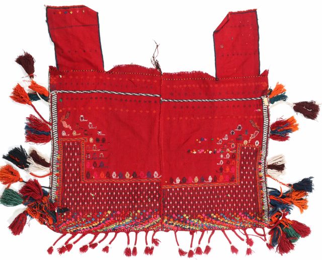 Horse Saddle Kashgai circa 1950, 150 × 110 cm