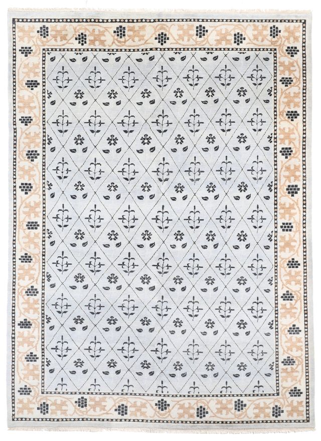 Arts & Crafts Rug in, 363 × 260 cm